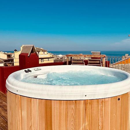 Pepites Bastiaises Vatta Appartement Roof Top Jacuzzi Vue Vieux Port Bastia  Esterno foto