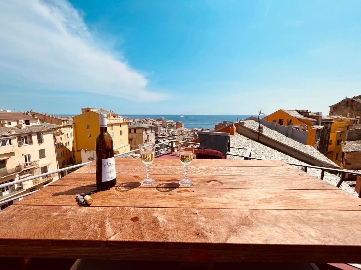 Pepites Bastiaises Vatta Appartement Roof Top Jacuzzi Vue Vieux Port Bastia  Esterno foto