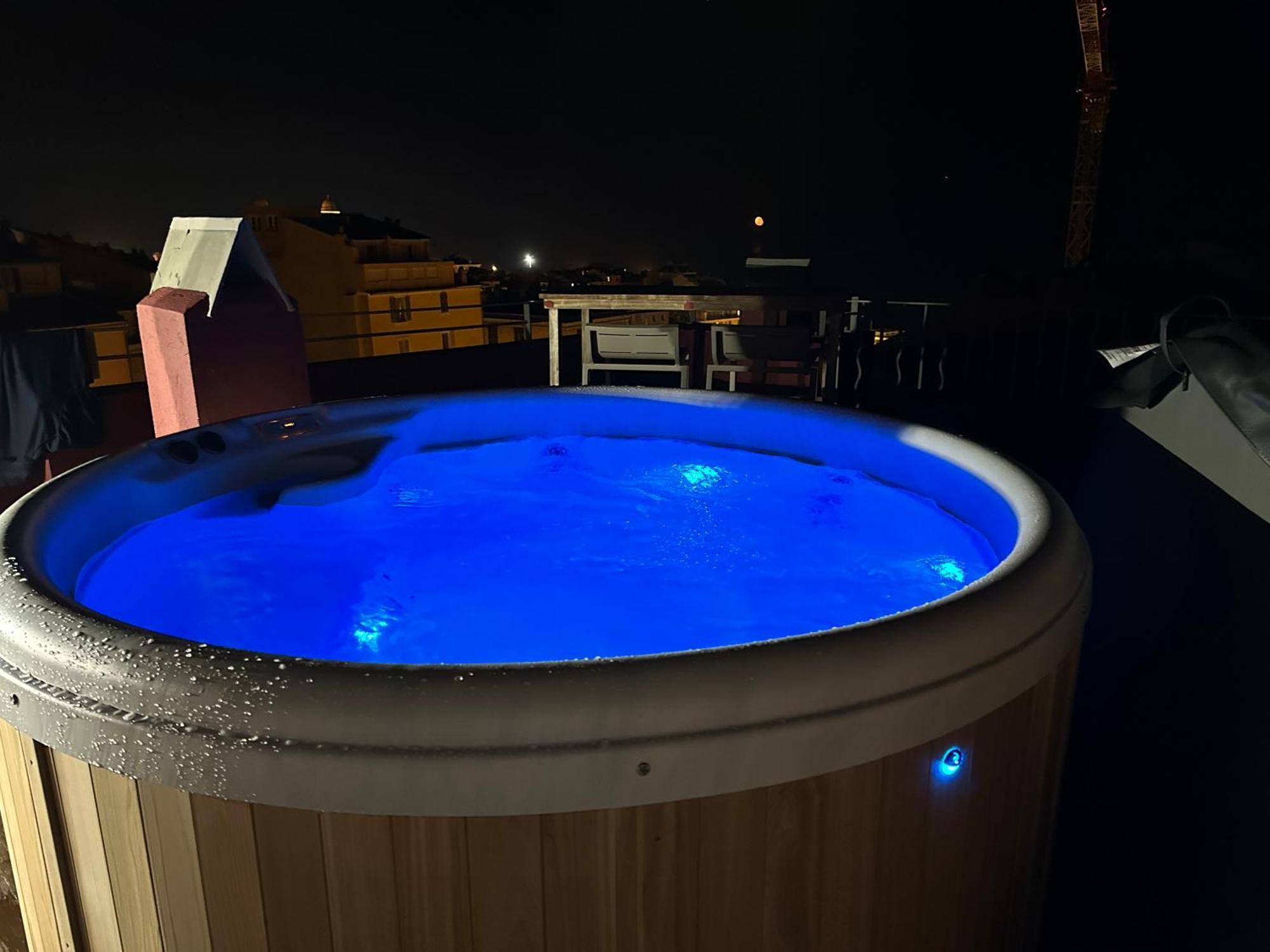 Pepites Bastiaises Vatta Appartement Roof Top Jacuzzi Vue Vieux Port Bastia  Esterno foto
